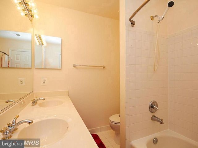 13591 CEDAR RUN LN, Herndon, VA 20171