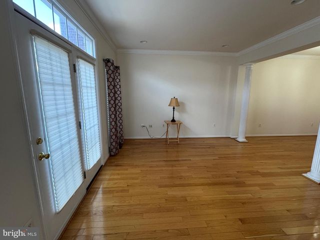 13591 CEDAR RUN LN, Herndon, VA 20171