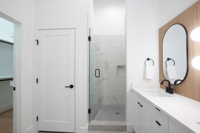 629 N Tyler Street 108, Dallas, TX 75208