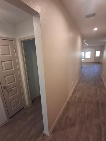 1279 Thornbird Trail, Sealy, TX 77474