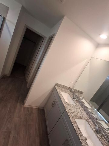 1279 Thornbird Trail, Sealy, TX 77474
