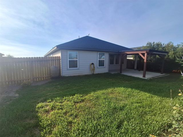 1279 Thornbird Trail, Sealy, TX 77474