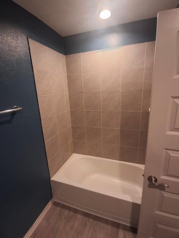 1279 Thornbird Trail, Sealy, TX 77474