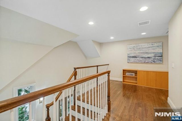51 Rutherford Place, Montvale, NJ 07645