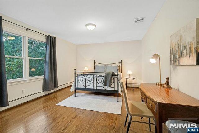 51 Rutherford Place, Montvale, NJ 07645
