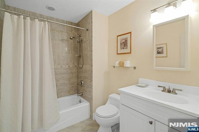 51 Rutherford Place, Montvale, NJ 07645
