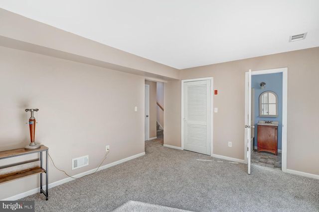 2 LAUREL, Tuckerton, NJ 08087