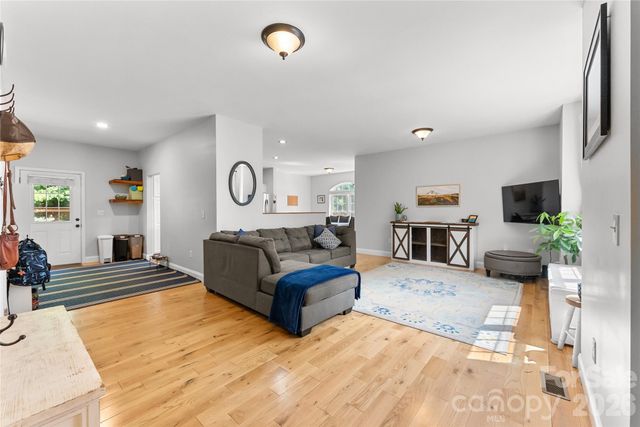 341 Pearson Drive, Asheville, NC 28801