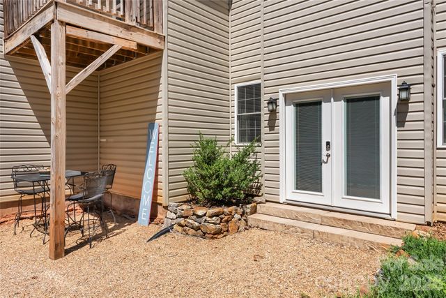 341 Pearson Drive, Asheville, NC 28801