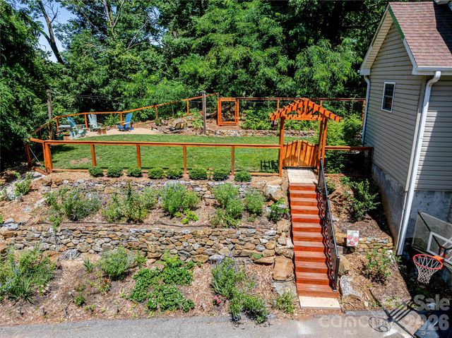 341 Pearson Drive, Asheville, NC 28801