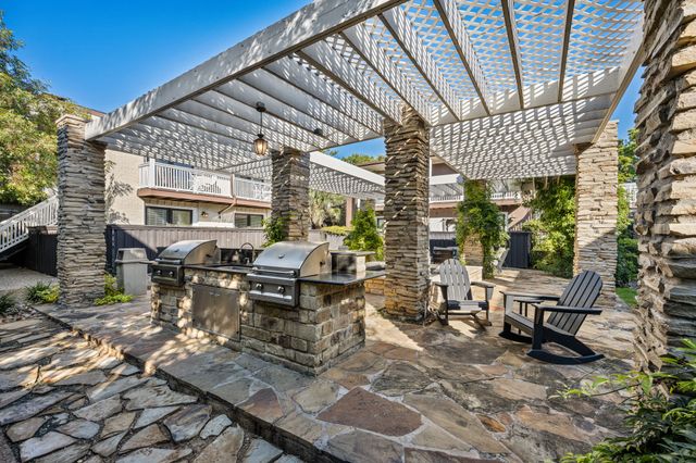 5934 Sandhurst Lane 109, Dallas, TX 75206