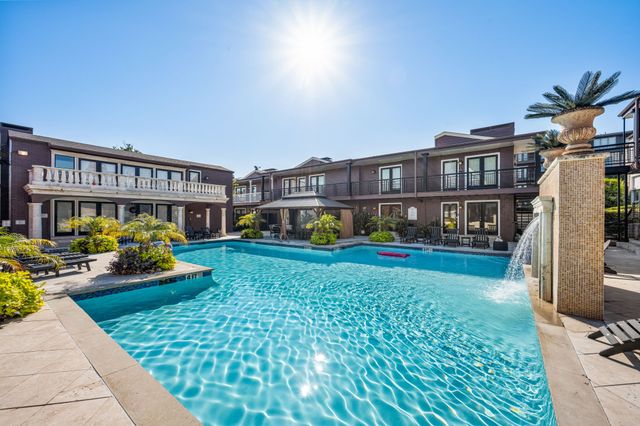 5934 Sandhurst Lane 109, Dallas, TX 75206