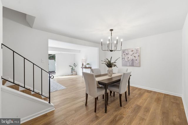 5603 INDEPENDENCE CIR, Alexandria, VA 22312