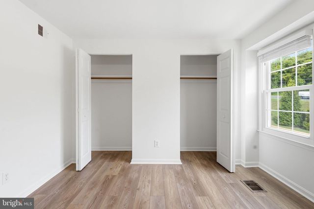 5603 INDEPENDENCE CIR, Alexandria, VA 22312