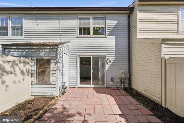 5603 INDEPENDENCE CIR, Alexandria, VA 22312
