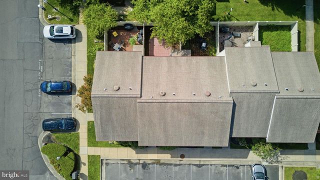 5603 INDEPENDENCE CIR, Alexandria, VA 22312