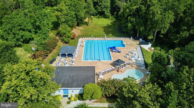 5603 INDEPENDENCE CIR, Alexandria, VA 22312