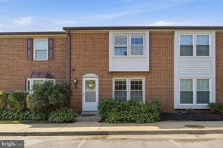 5603 INDEPENDENCE CIR, Alexandria, VA 22312