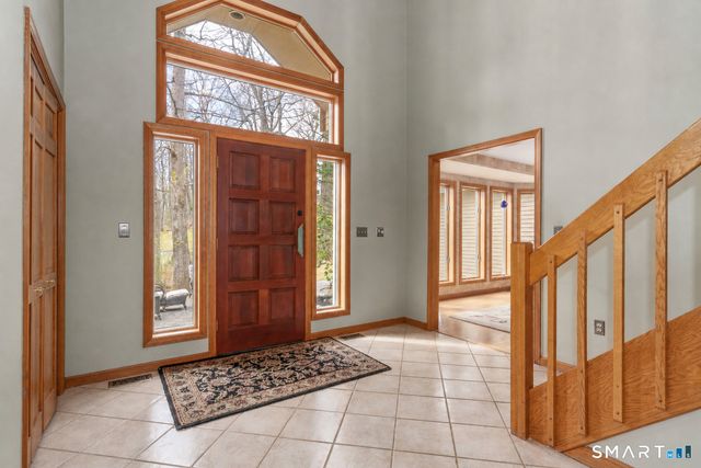 67 Hunters Crossing, Burlington, CT 06013