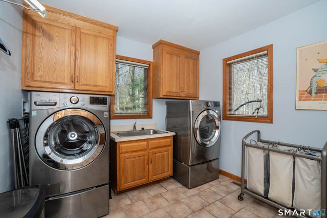 67 Hunters Crossing, Burlington, CT 06013