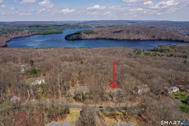 67 Hunters Crossing, Burlington, CT 06013