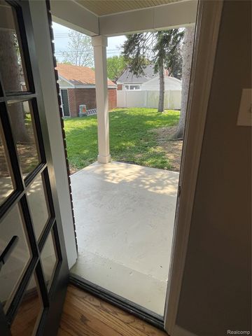 13203 Chestnut Street, Southgate, MI 48195