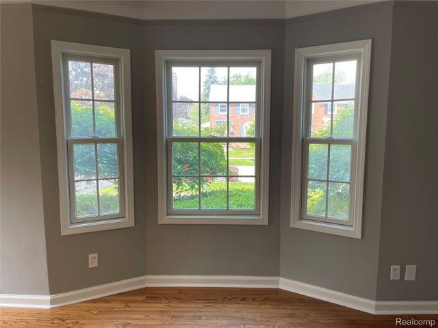 13203 Chestnut Street, Southgate, MI 48195