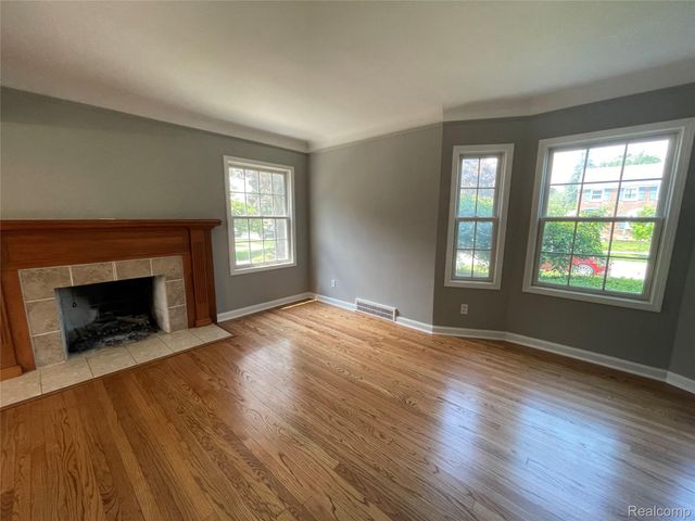 13203 Chestnut Street, Southgate, MI 48195