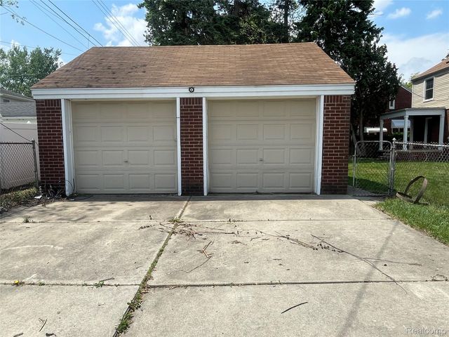 13203 Chestnut Street, Southgate, MI 48195