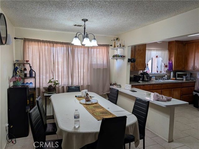 11598 Peach Avenue, Hesperia, CA 92345
