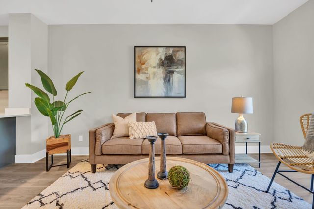 2413 E 17th Street, Chattanooga, TN 37404