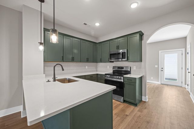 2413 E 17th Street, Chattanooga, TN 37404