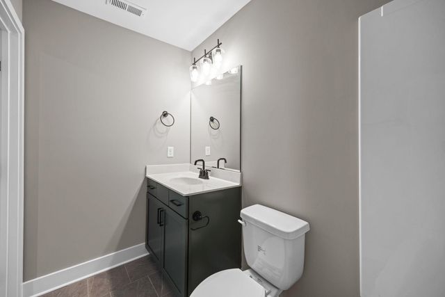 2413 E 17th Street, Chattanooga, TN 37404