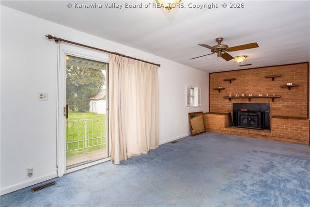 103 Washington Avenue, Nitro, WV 25143