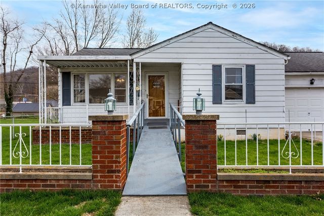 103 Washington Avenue, Nitro, WV 25143