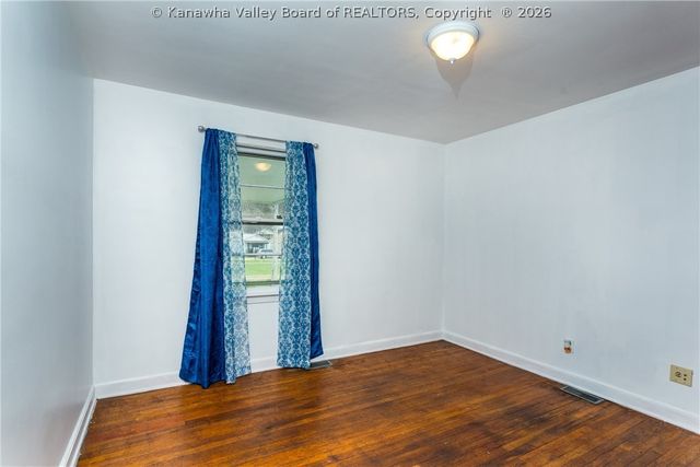 103 Washington Avenue, Nitro, WV 25143