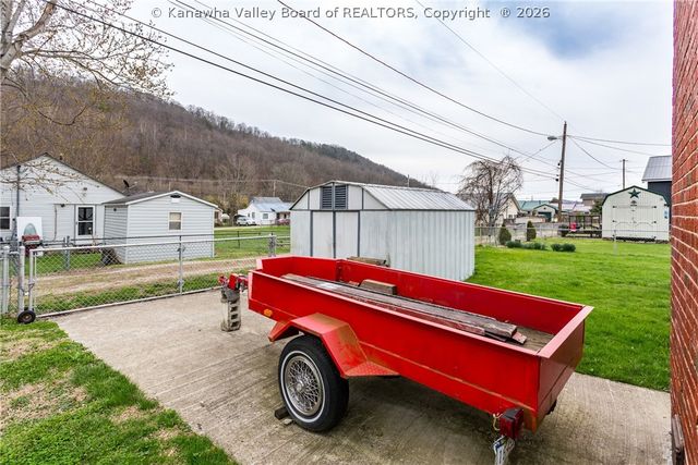 103 Washington Avenue, Nitro, WV 25143