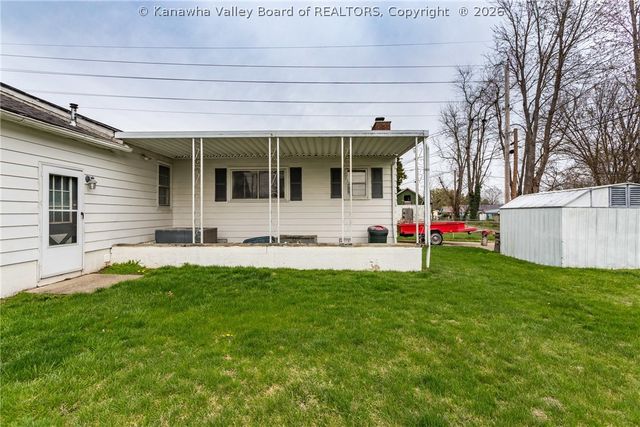 103 Washington Avenue, Nitro, WV 25143