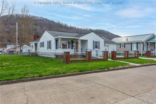 103 Washington Avenue, Nitro, WV 25143