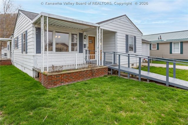 103 Washington Avenue, Nitro, WV 25143