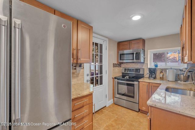 200 Sams Road, Jackson, NJ 08527