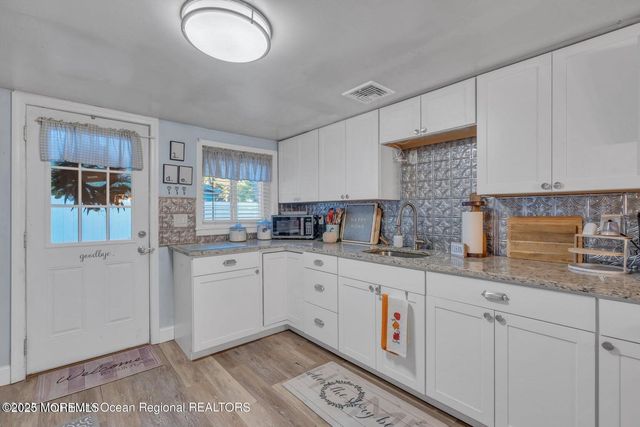 200 Sams Road, Jackson, NJ 08527