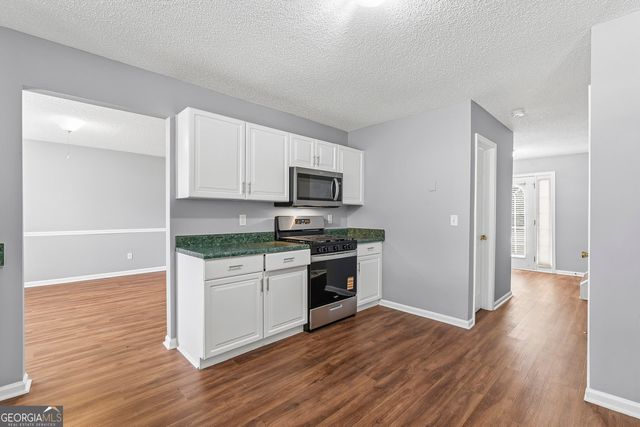 11925 Spring Lake Way, Fayetteville, GA 30215