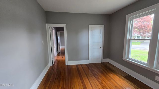 26 Lawnwood Avenue, Schenectady, NY 12304
