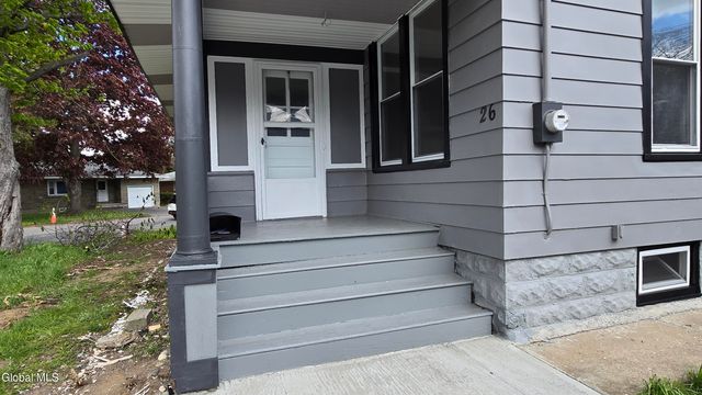 26 Lawnwood Avenue, Schenectady, NY 12304