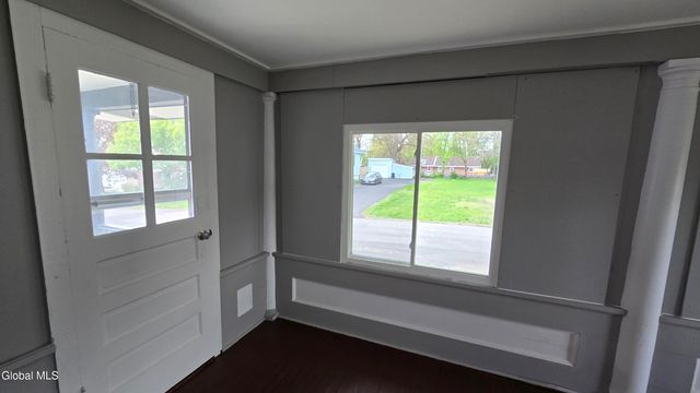 26 Lawnwood Avenue, Schenectady, NY 12304