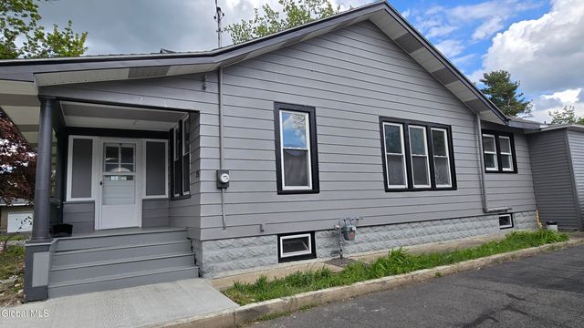 26 Lawnwood Avenue, Schenectady, NY 12304