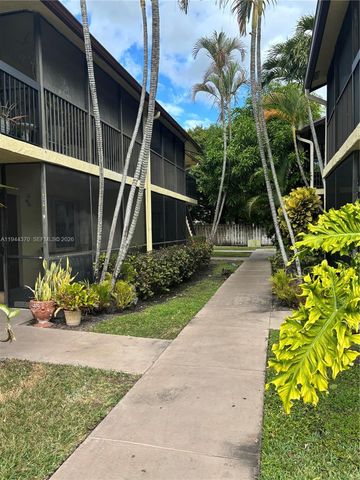 10023 Winding Lake Rd 101, Sunrise, FL 33351