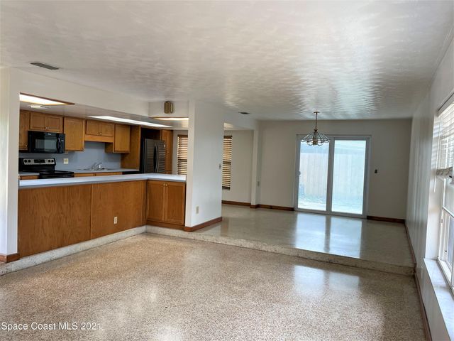 296 Woodland Drive, Melbourne, FL 32904