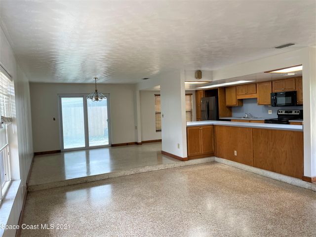 296 Woodland Drive, Melbourne, FL 32904